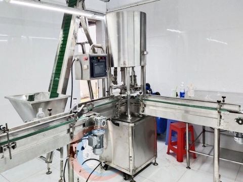 Máy chiết rót chất lượng cao